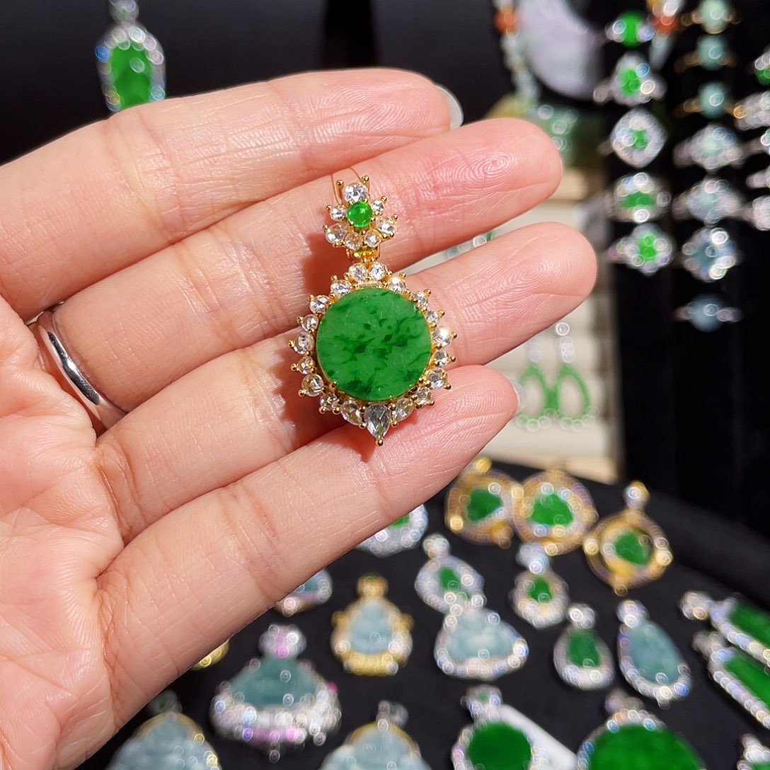 翡翠颈饰银S925镶嵌无事牌