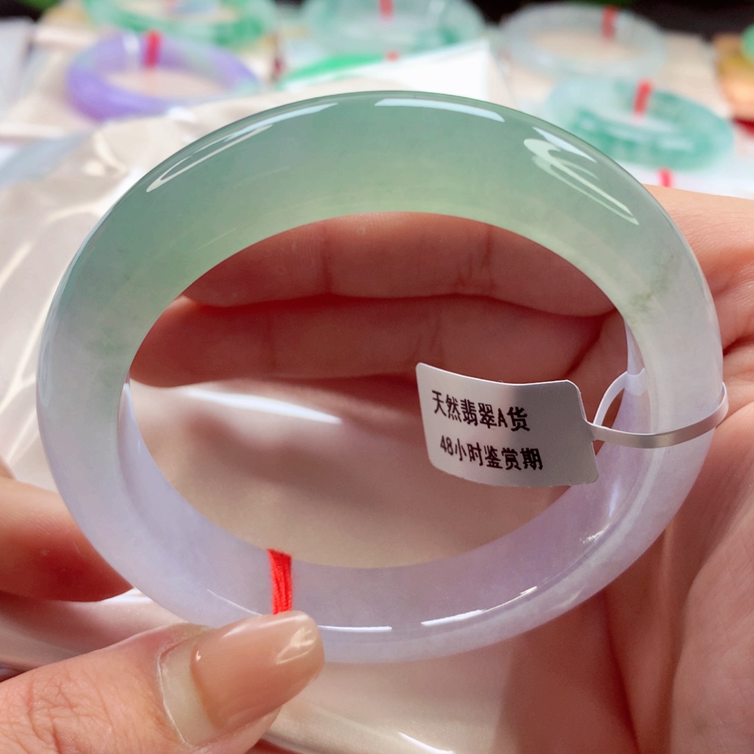 翡翠未镶嵌手镯师妹冰春彩幻彩色（15号）