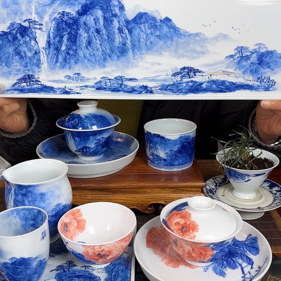 王庆龙老师手绘陶瓷