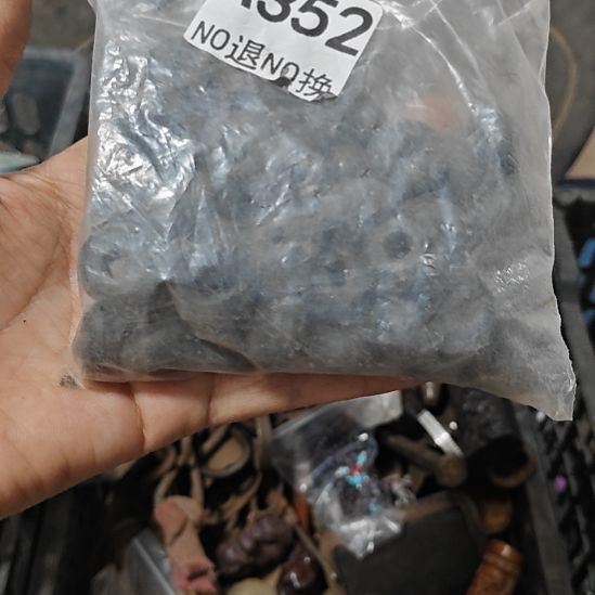 瓷片陶瓷 摆件 孤品  微瑕  看好下单 NO退NO换