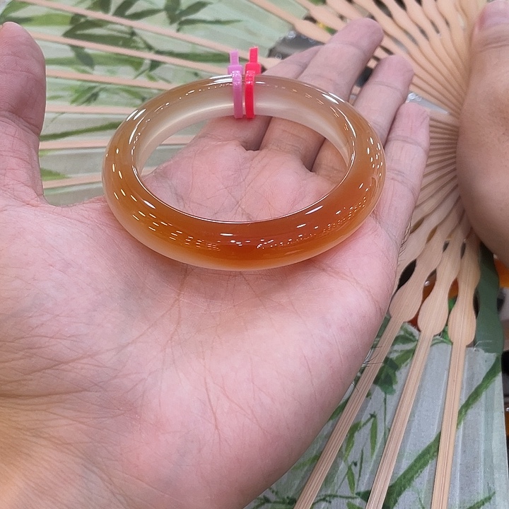 玛瑙/玉髓手镯未镶嵌