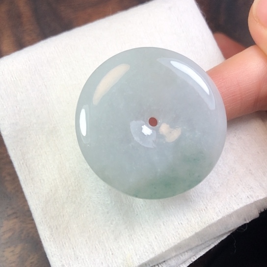 翡翠未镶嵌颈饰缅甸A货，每天下午1点半开播