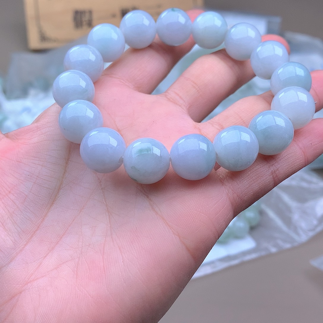 未镶嵌手串定制翡翠