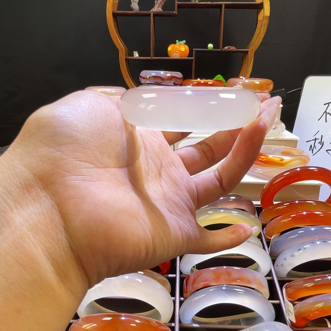 番****手镯玛瑙/玉髓未镶嵌