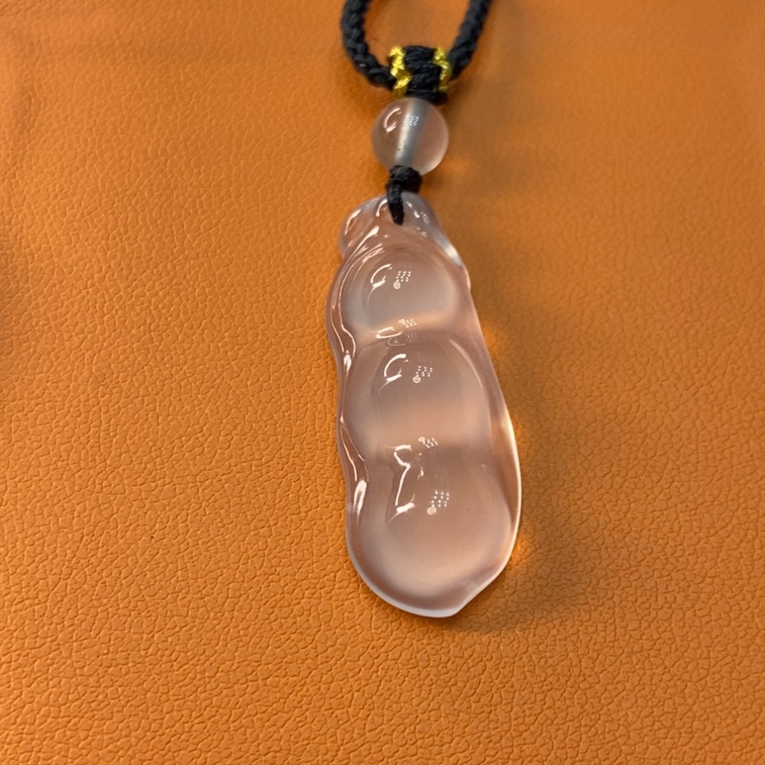 石英质玉未镶嵌吊坠