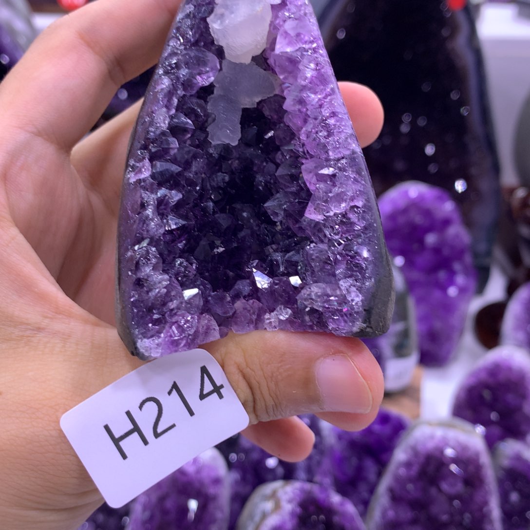 织绣乌拉圭紫水晶摆件214