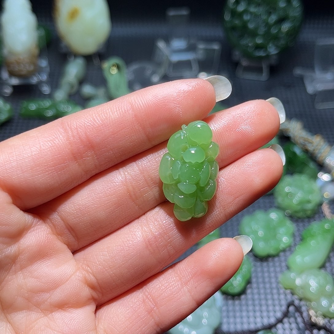 和田玉颈饰未镶嵌d****x