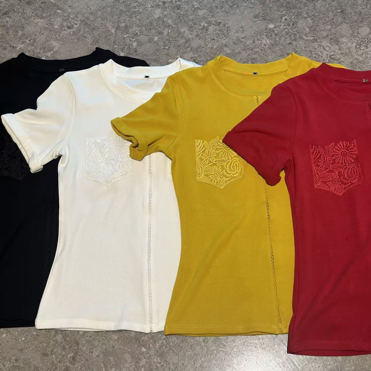 S300【朝花夕拾 】黑白黄红四色胸刺绣竖条半袖上衣SY14343