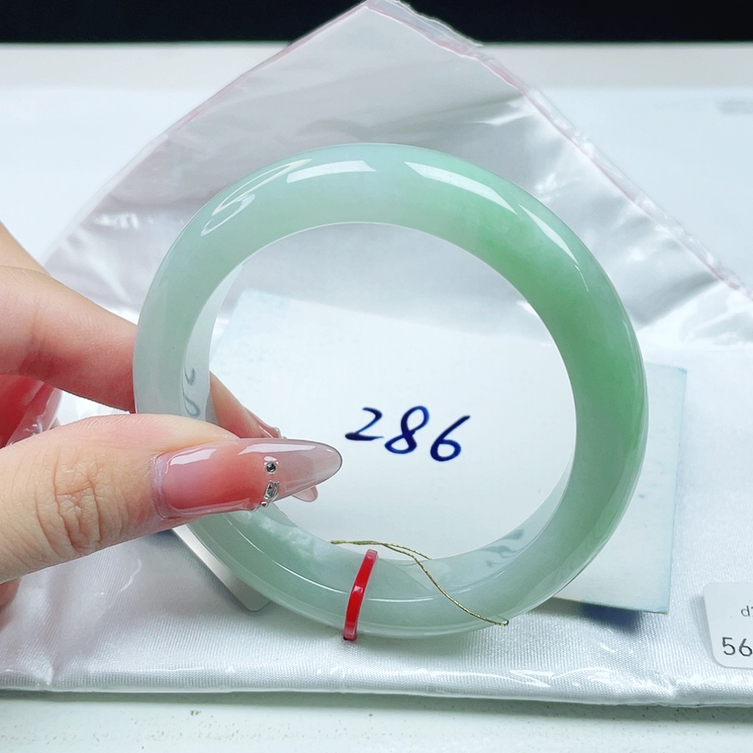 未镶嵌手镯翡翠56