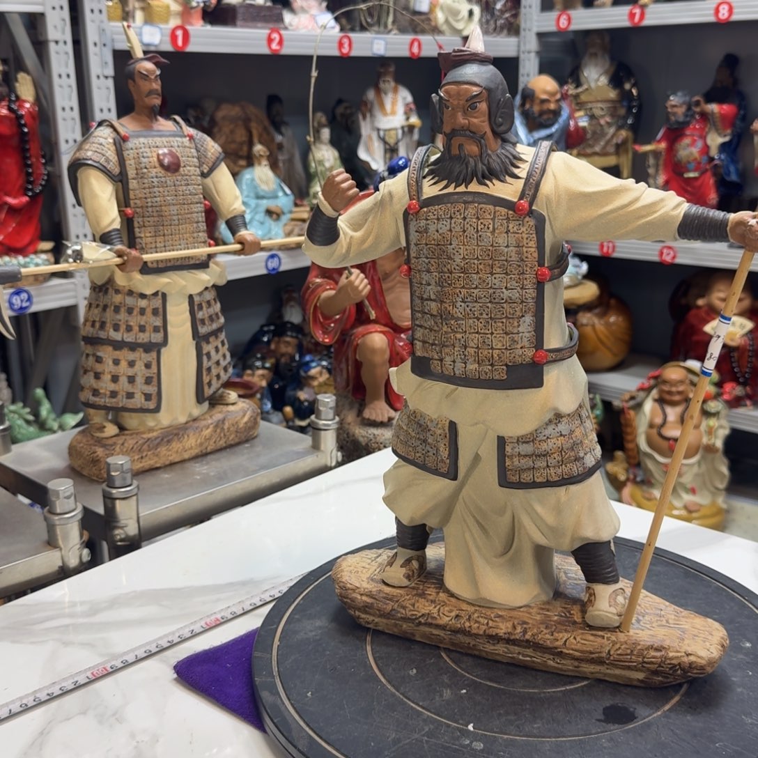 汤***哥石湾窑陶瓷摆件两个