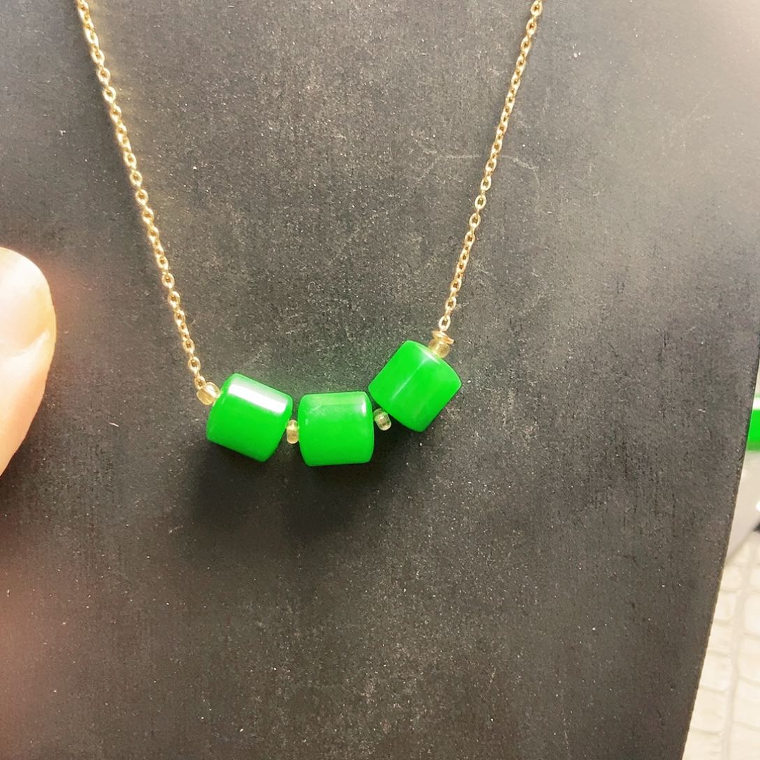 翡翠14K金镶嵌颈饰吊坠