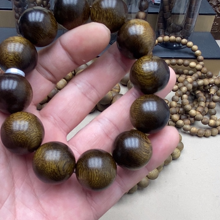 沉香沉香碎屑海南猫眼莺歌绿2.0