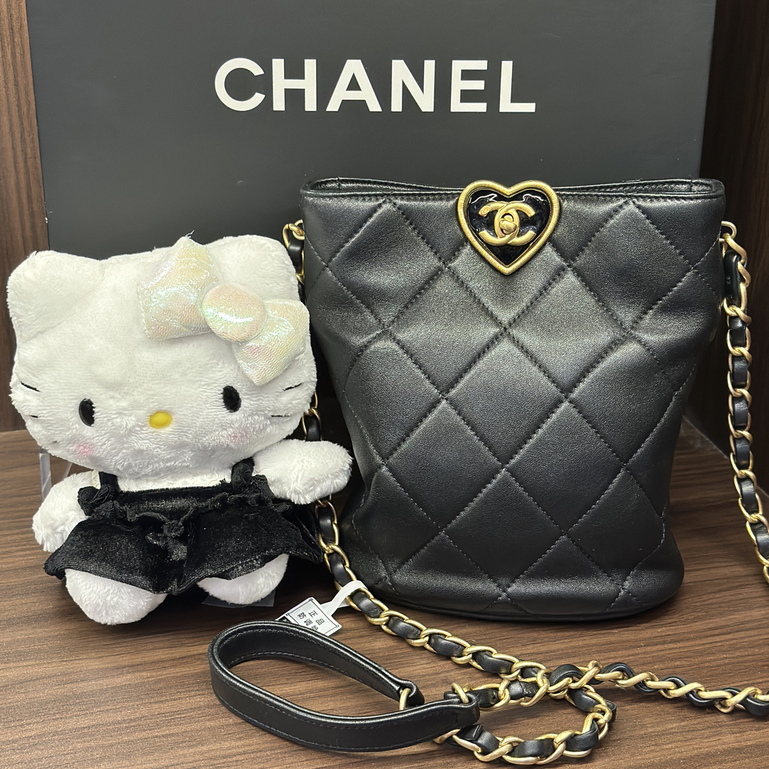95新 Chanel/香奈儿 YUMU中古/Chanel黑金桃心logo单肩包