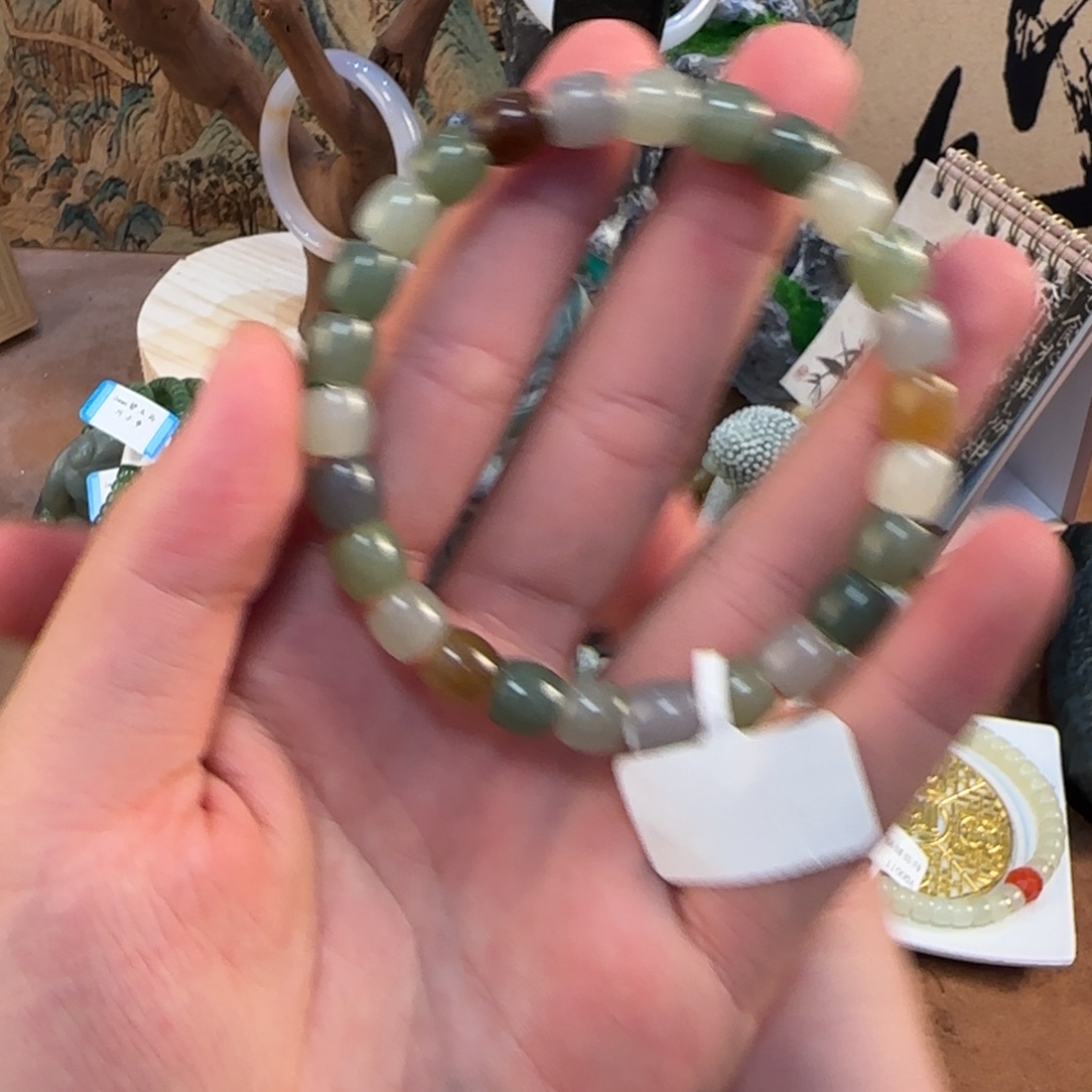 和田玉（糖玉）未镶嵌手链