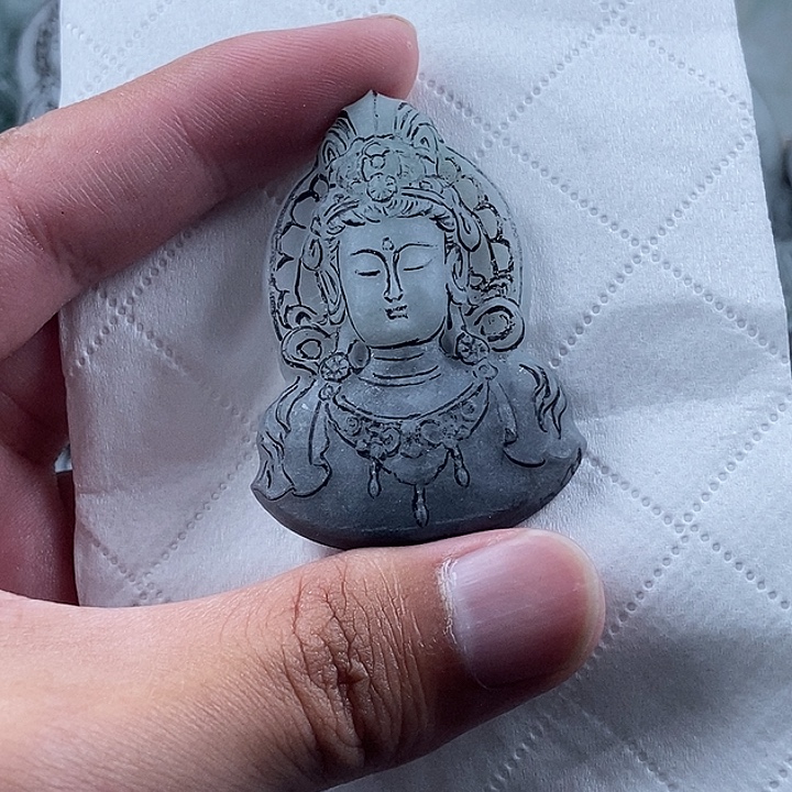 定制翡翠未镶嵌吊坠