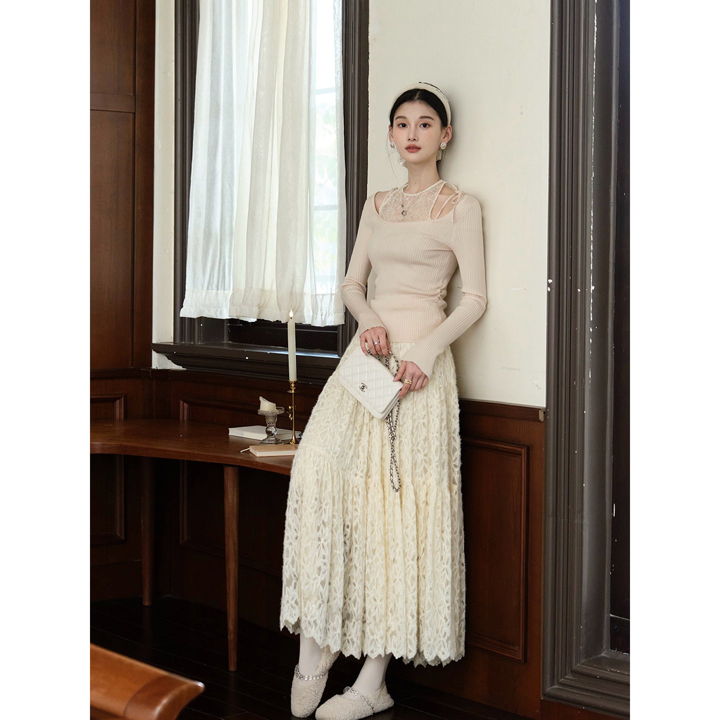 且可ChillCozy 云羡 温柔初恋感 磨毛蕾丝优雅半身裙