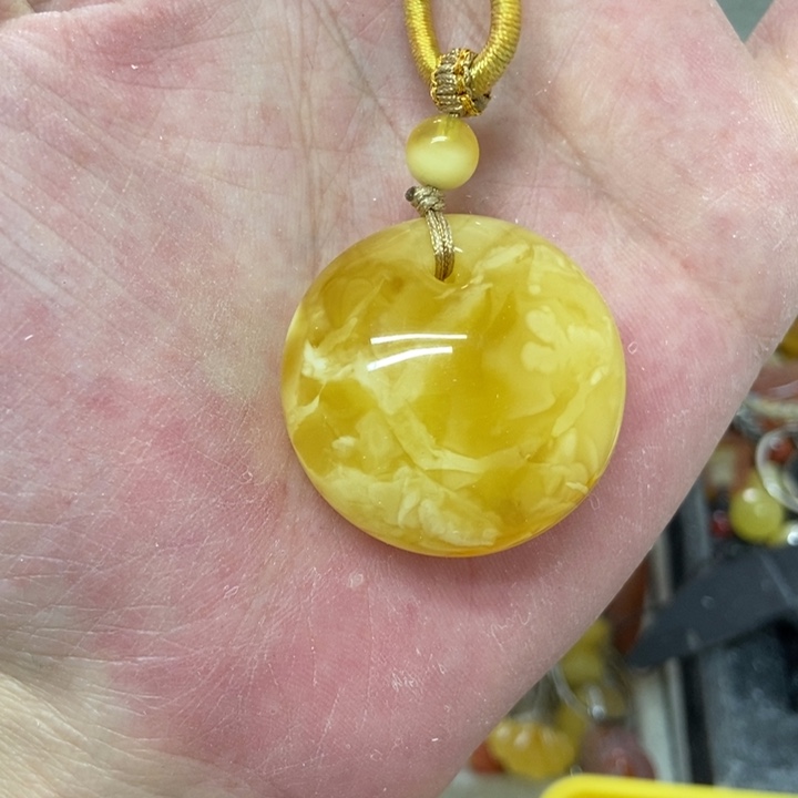 未镶嵌蜜蜡裸石吊坠