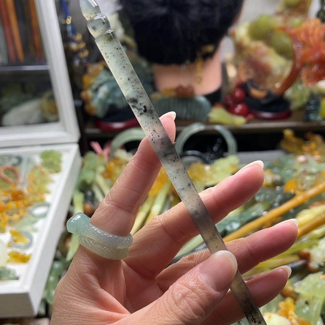 蛇纹石玉发饰合金