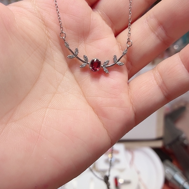 银S925镶嵌颈饰石榴石