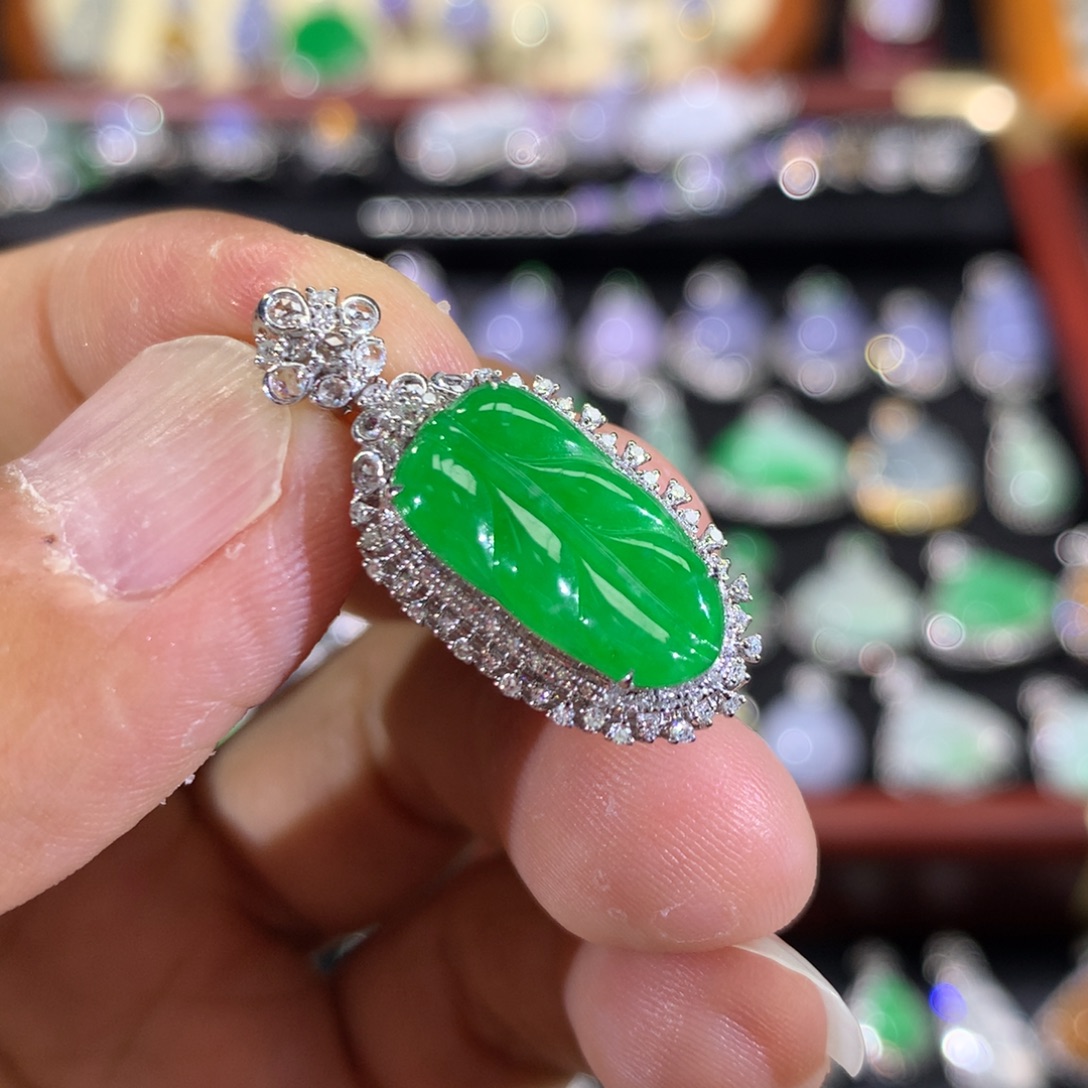 翡翠18K金镶嵌吊坠(不含链)