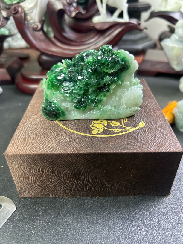 活色活花山水摆件丰富灵动