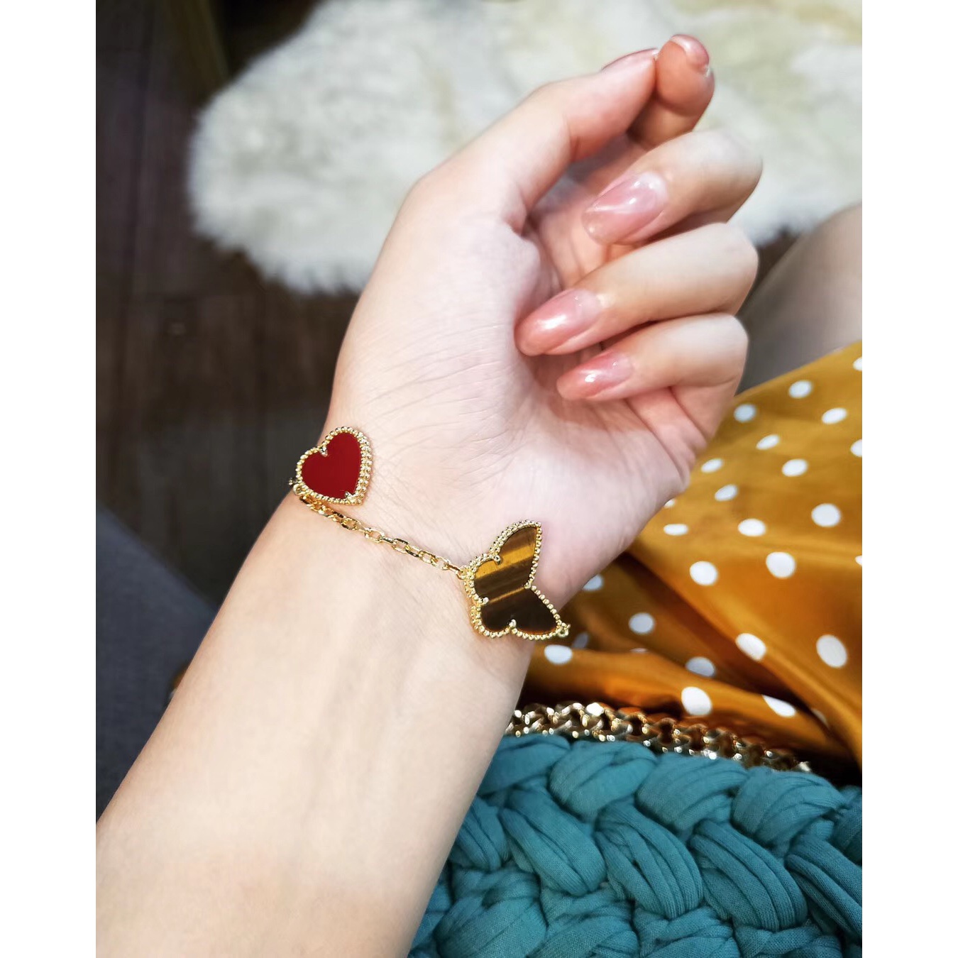 《卡尼亚》高定lucky 时尚高级少女多坠围巾 V36