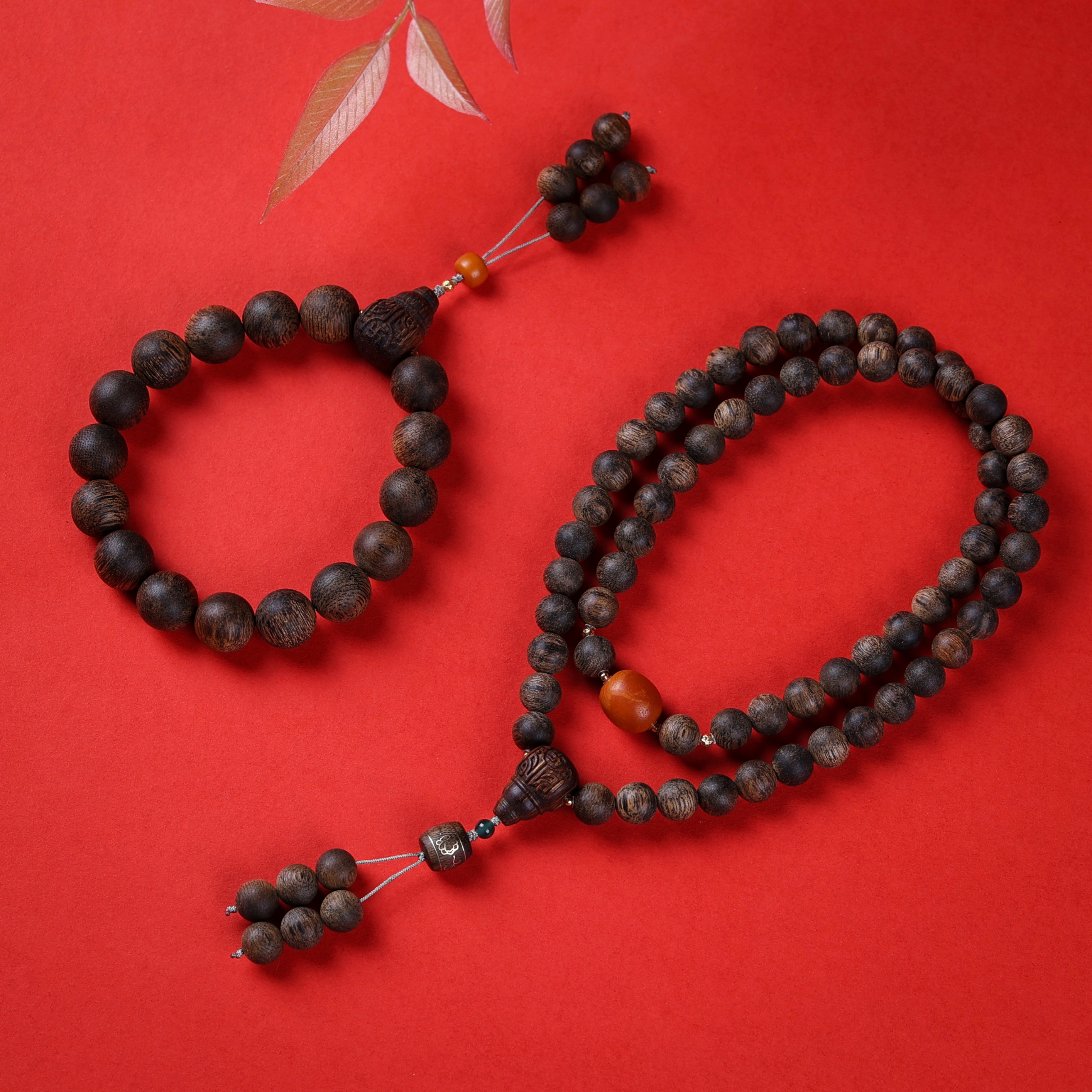 沉香富国岛倒架沉香1.3单圈手串+同品质0.8多圈