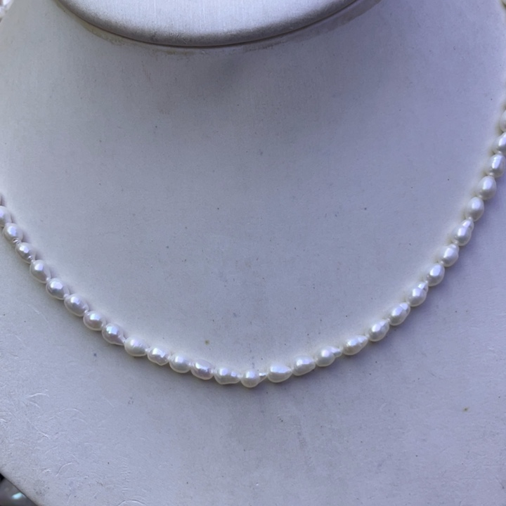 淡水珍珠项链合金