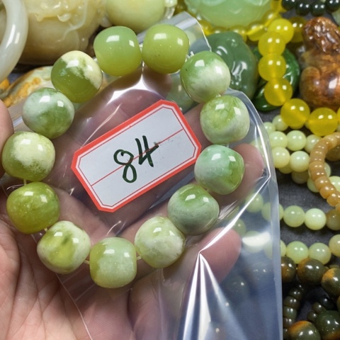 未镶嵌蛇纹石玉手链