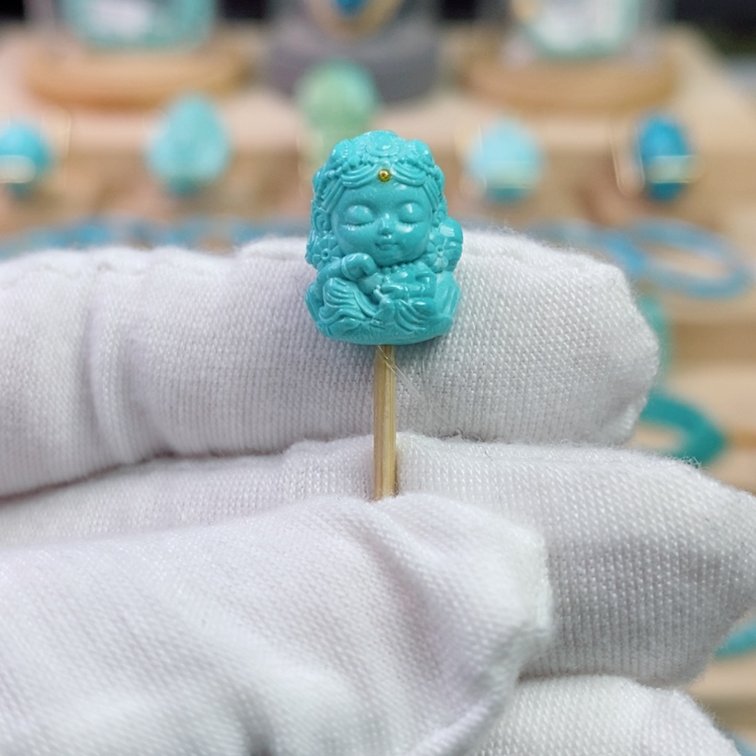 绿松石未镶嵌珠宝奇石