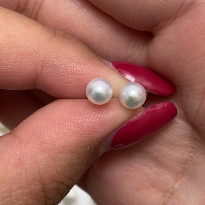 银S925镶嵌白珍珠耳钉5-6m淡水珍珠