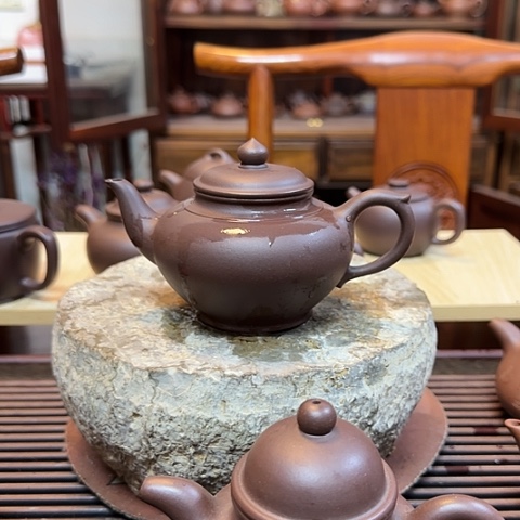 紫砂茶壶黄龙山四号井紫泥