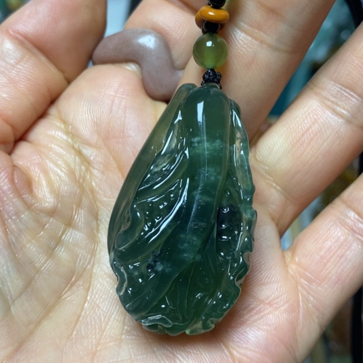 【闪购商品】翡翠吊坠(赠链)未镶嵌