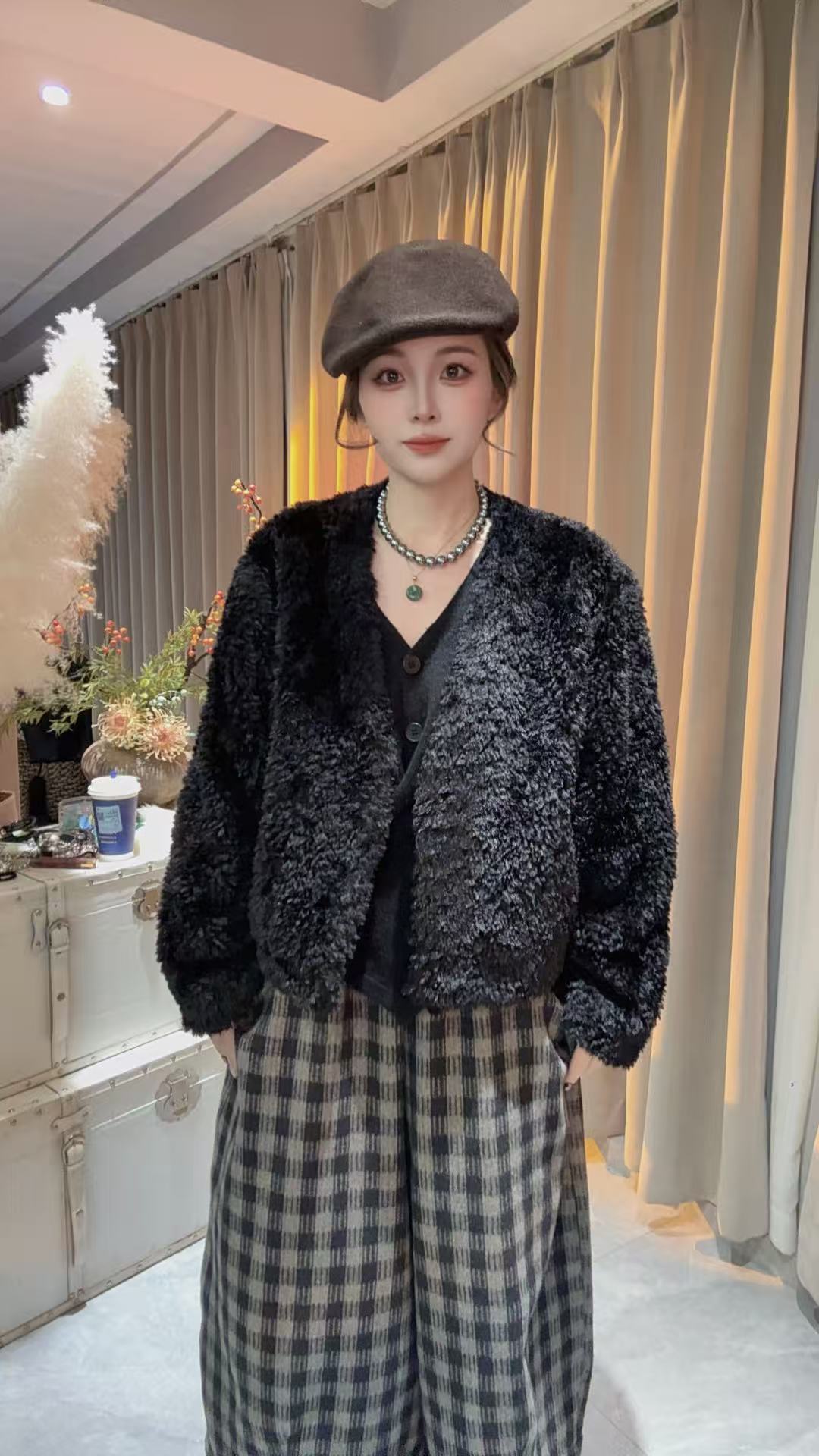 HUIHUI 韩系气质毛毛短外套