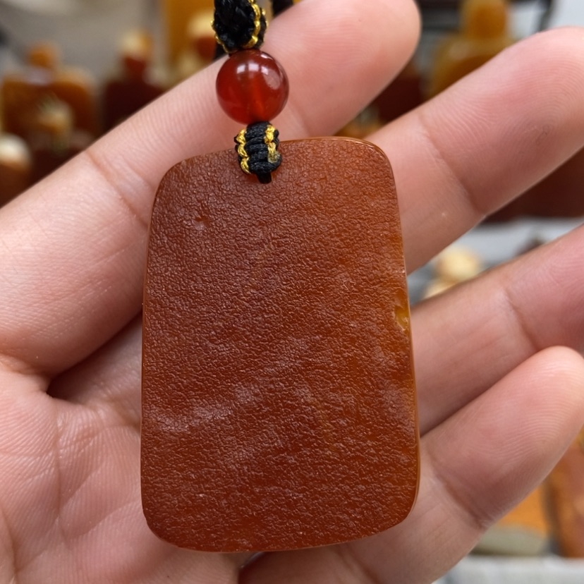 【闪购商品】琥珀颈饰未镶嵌