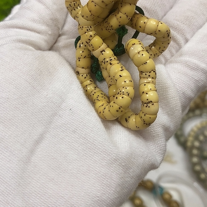 吊坠星月菩提海南星月菩提手串6改大肠手持鸡油黄