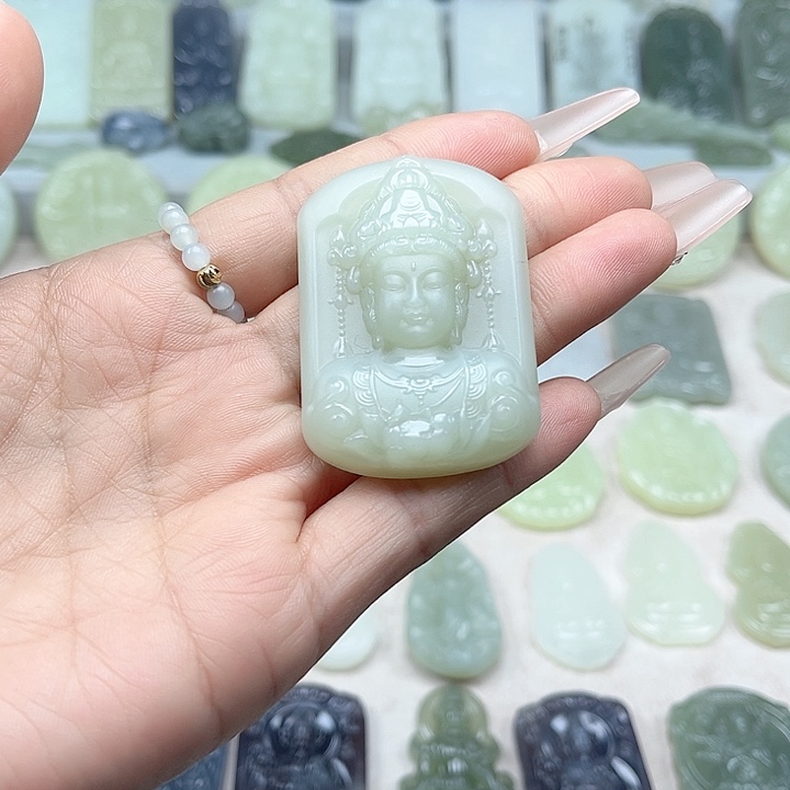 和田玉未镶嵌颈饰