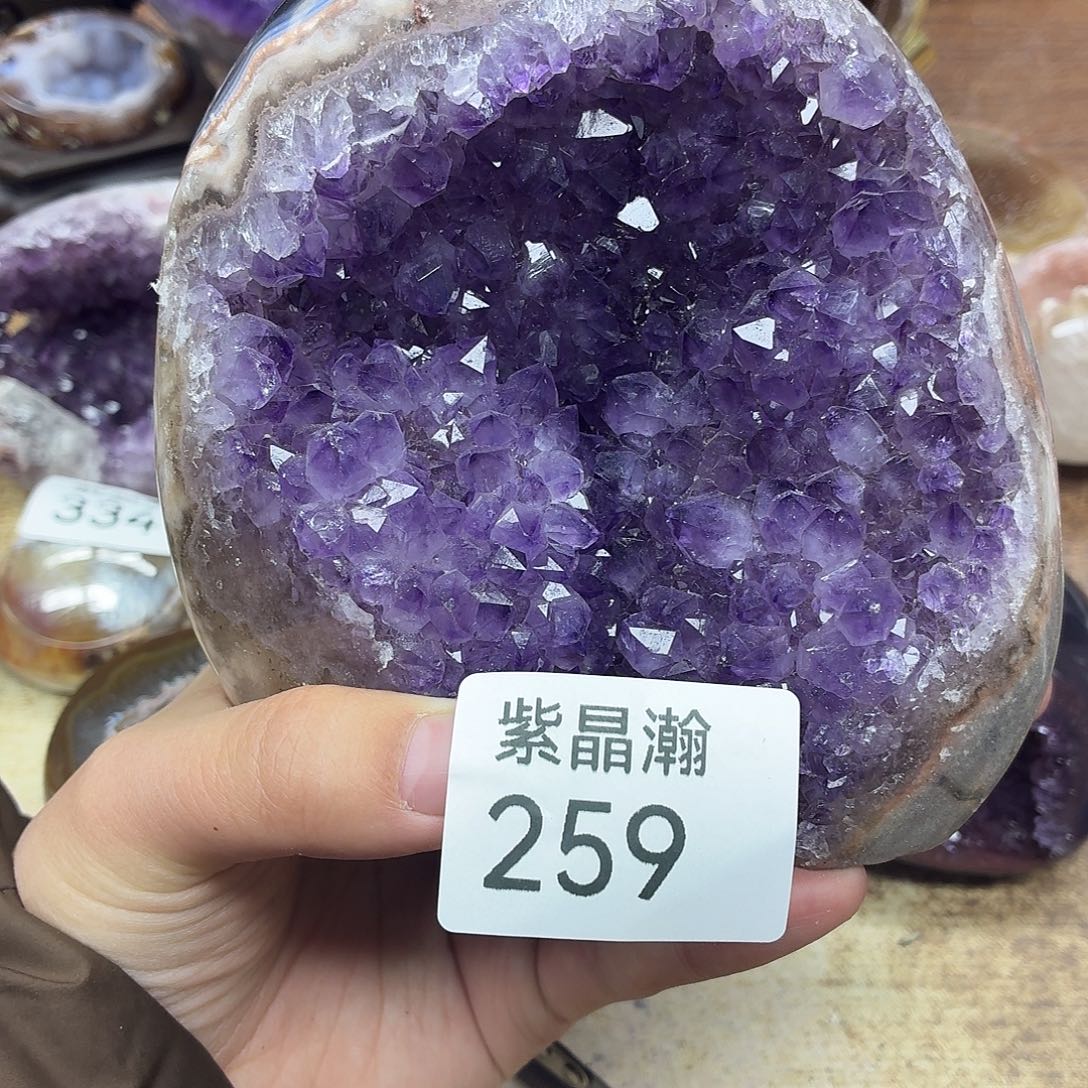 水晶大型摆件（非配饰）未镶嵌