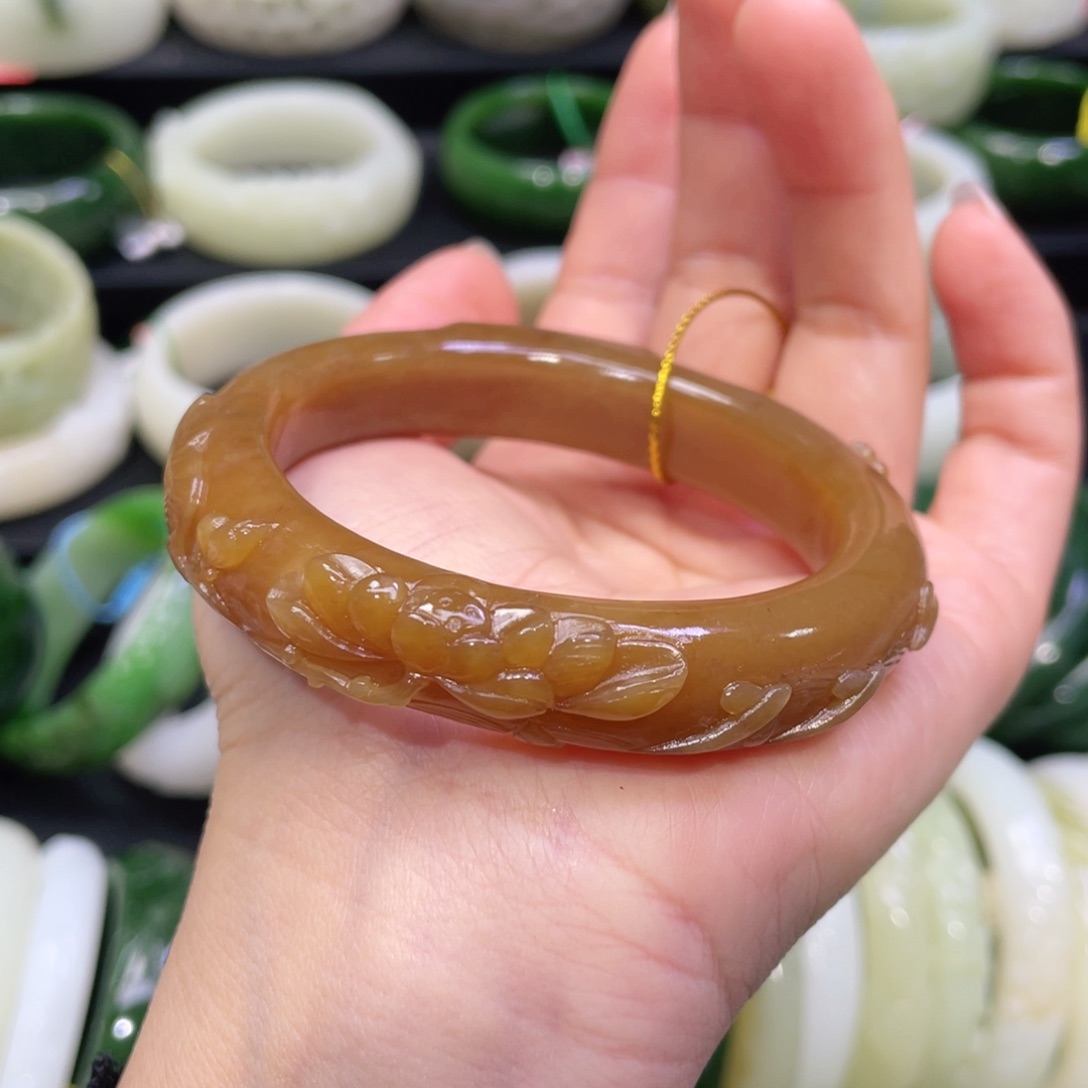 未镶嵌手镯和田玉63