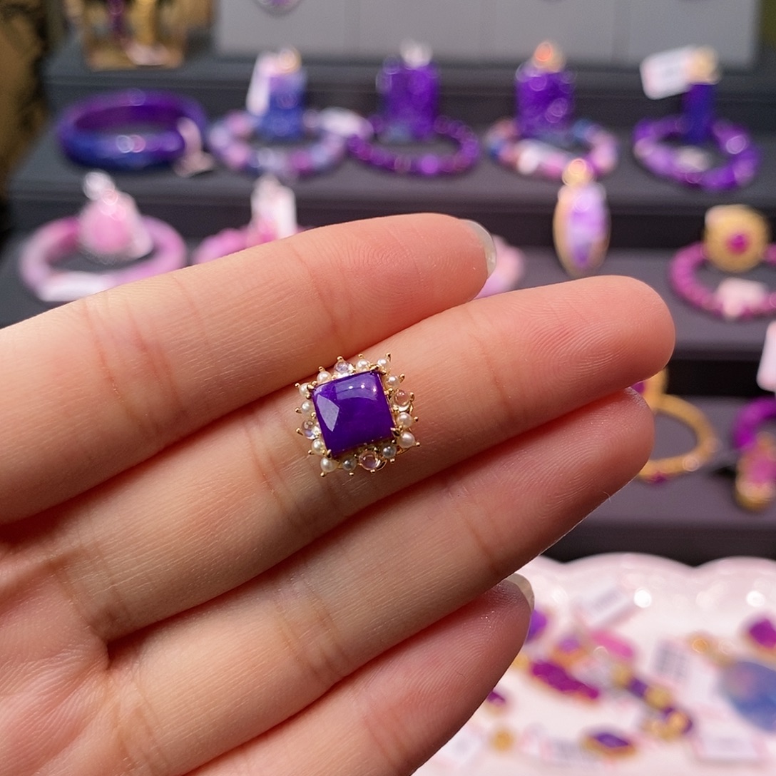 苏纪石（舒俱来）18K金镶嵌吊坠(不含链)