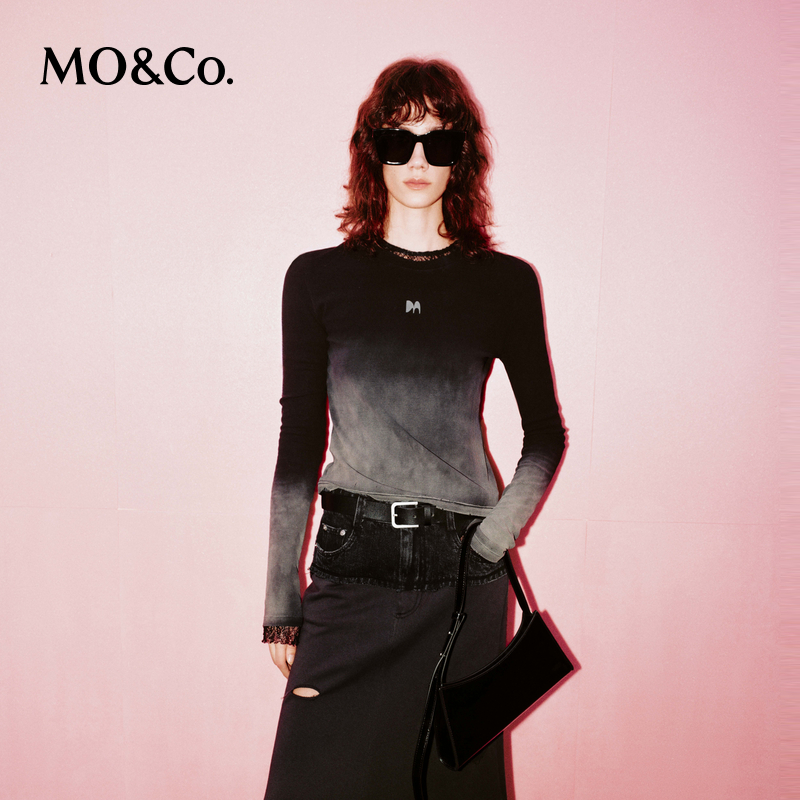 MOCO春季扎染渐变灰M标坑条纹修身收腰长袖T恤MBD1TEEK12