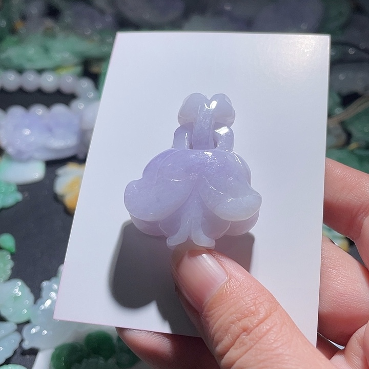 颈饰未镶嵌翡翠天