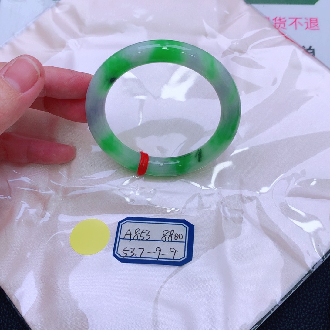 未镶嵌手镯翡翠缅甸翡翠手镯