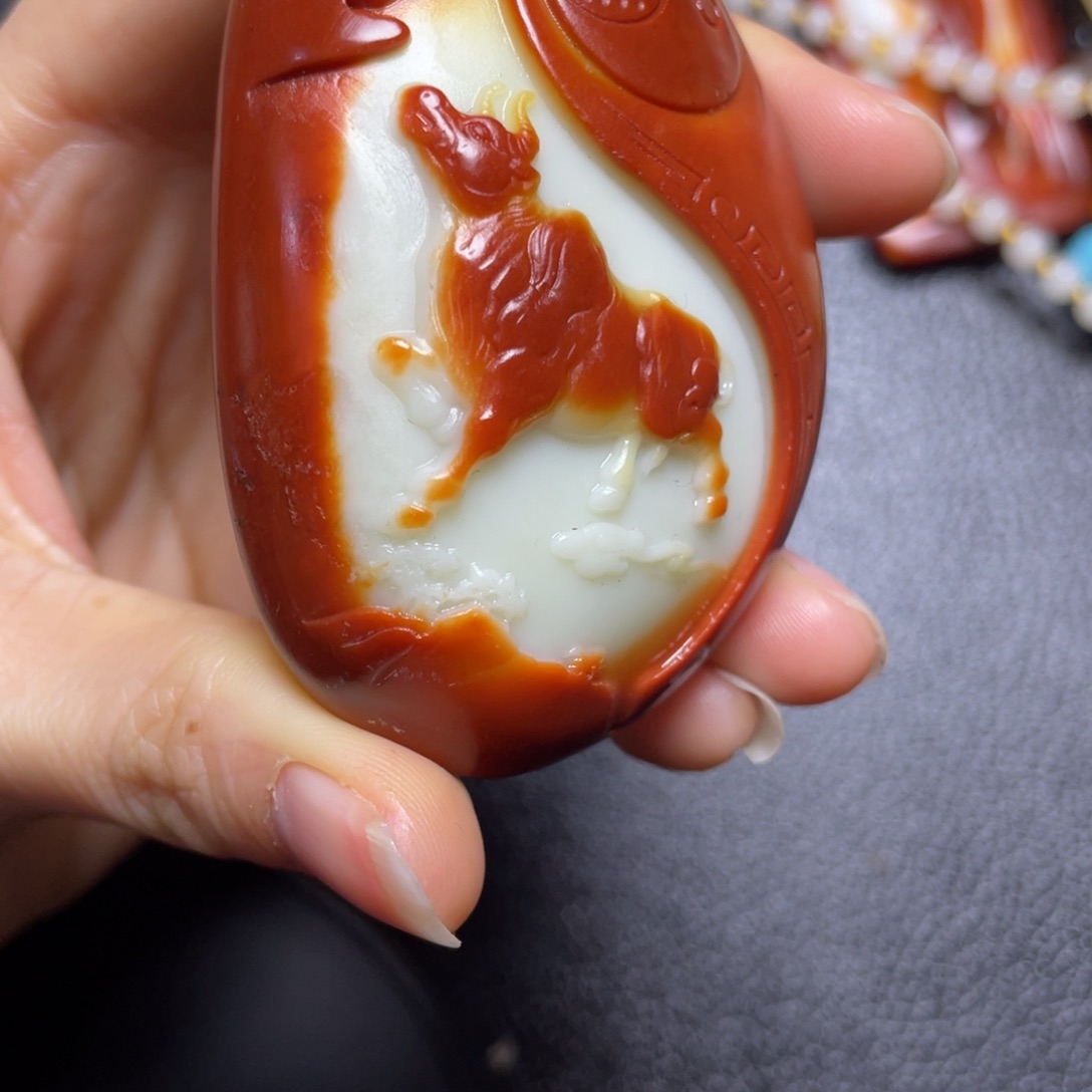 应***错和田玉未镶嵌颈饰