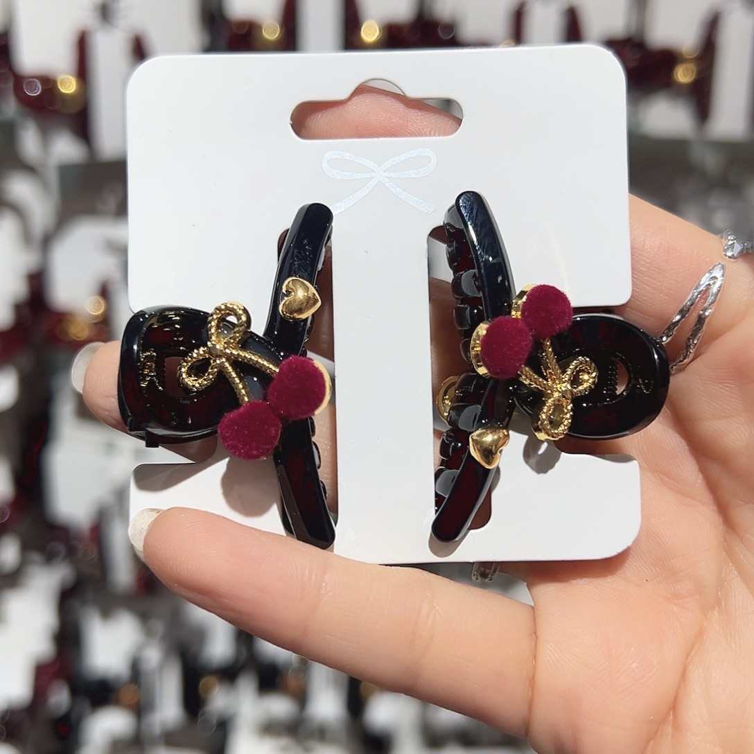 非金属黑色樱桃刘海抓