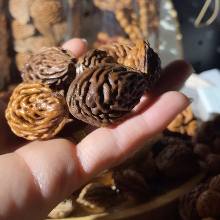 李***明桃核吊坠碧桃核大尺寸手串