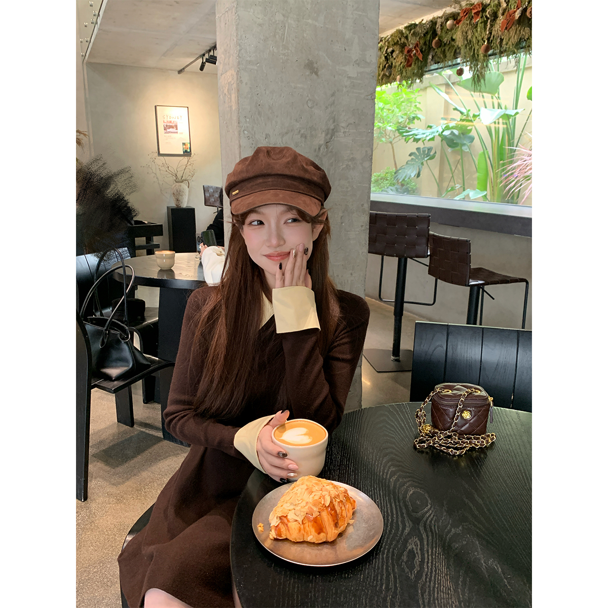 板栗西西【巧克力恋人】温柔咖polo领短款A字连衣裙子女秋冬C051239