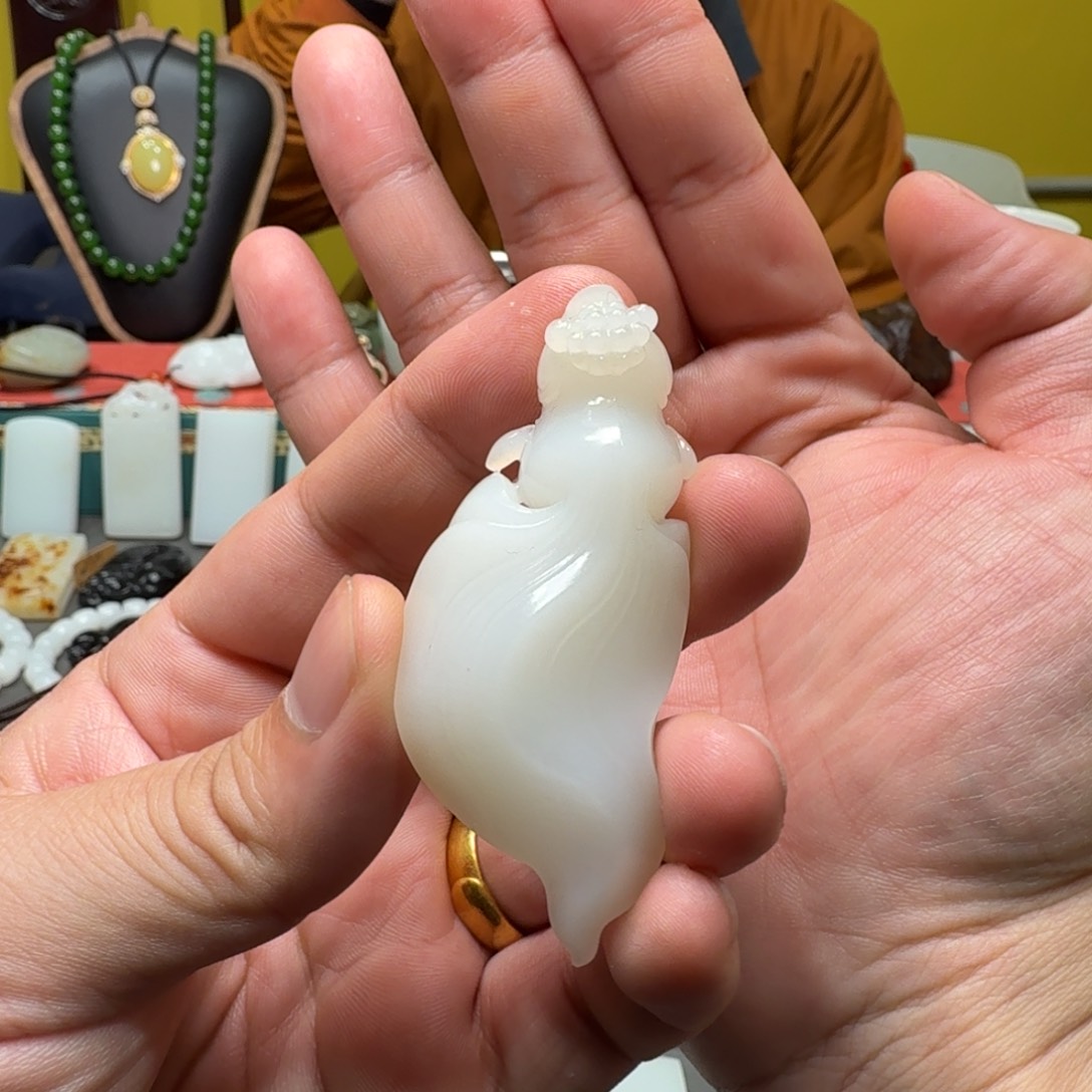 和田玉未镶嵌吊坠(不含链)