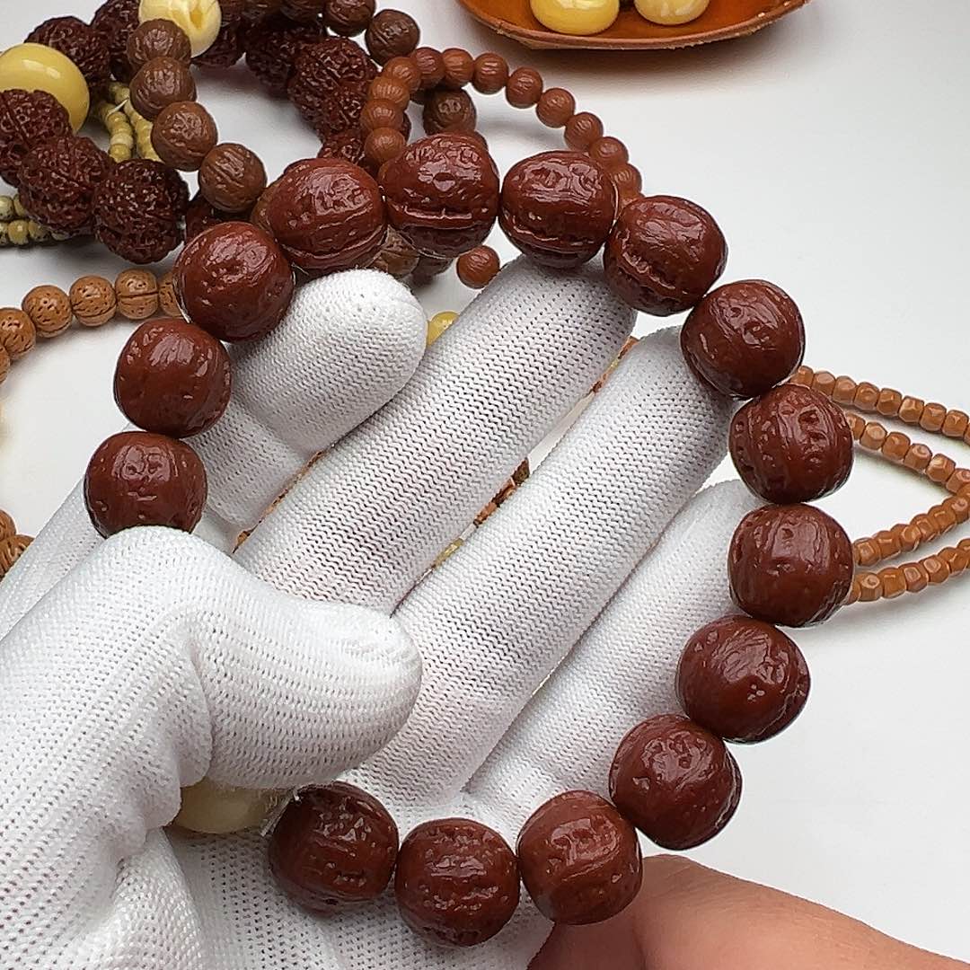 15小尺寸秋子红串