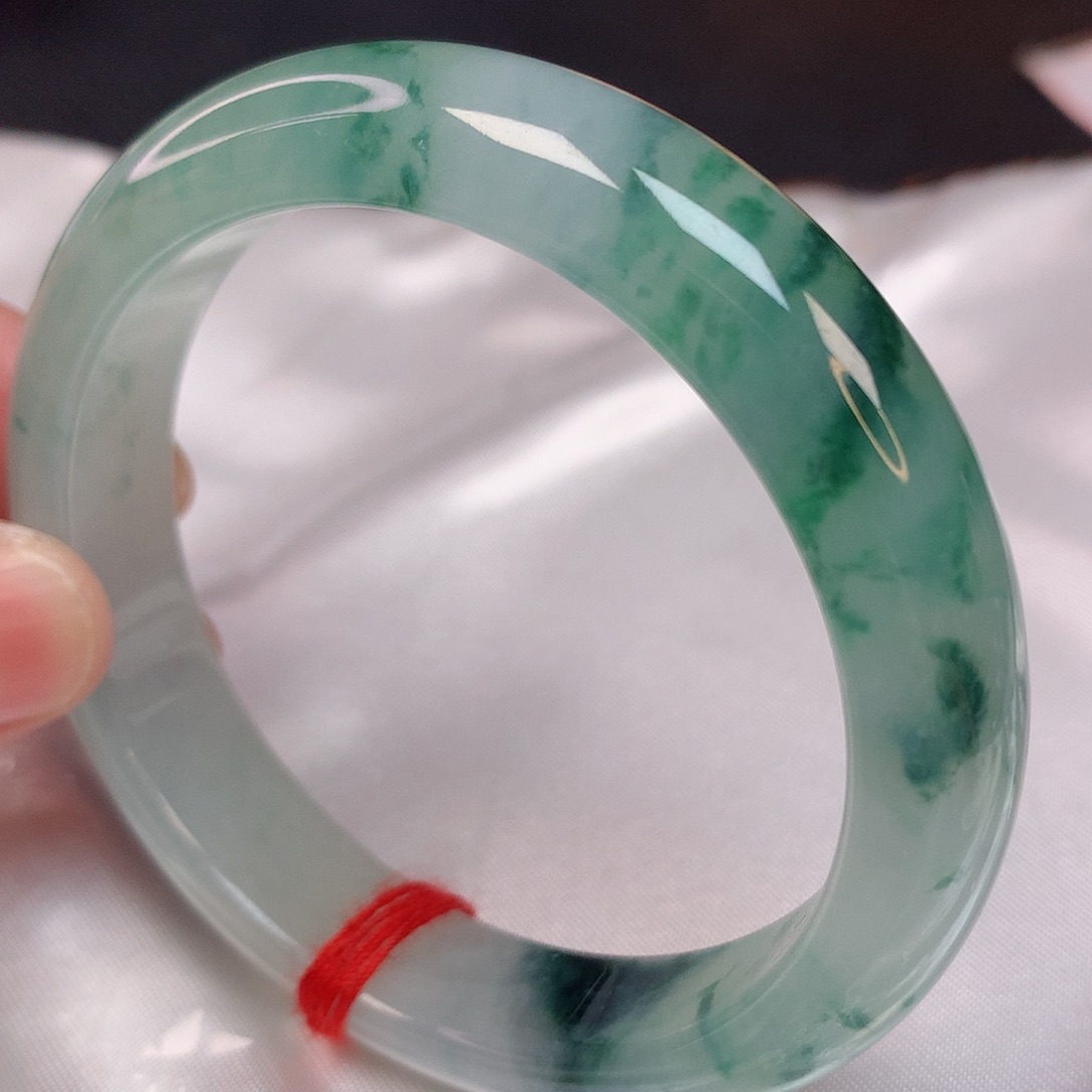 翡翠手镯未镶嵌56 翡翠手镯